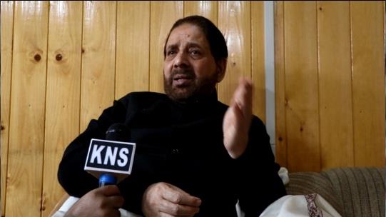 Hakeem Yaseen condemns ban on TV channels