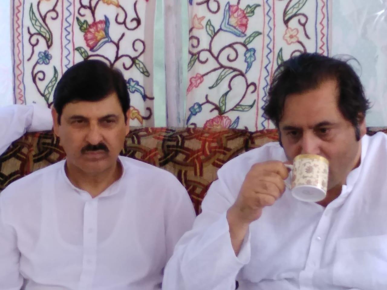 Sajad Lone offers personnel condolences to Mir Saifullah