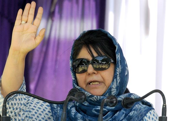 Mehbooba chairs party meet