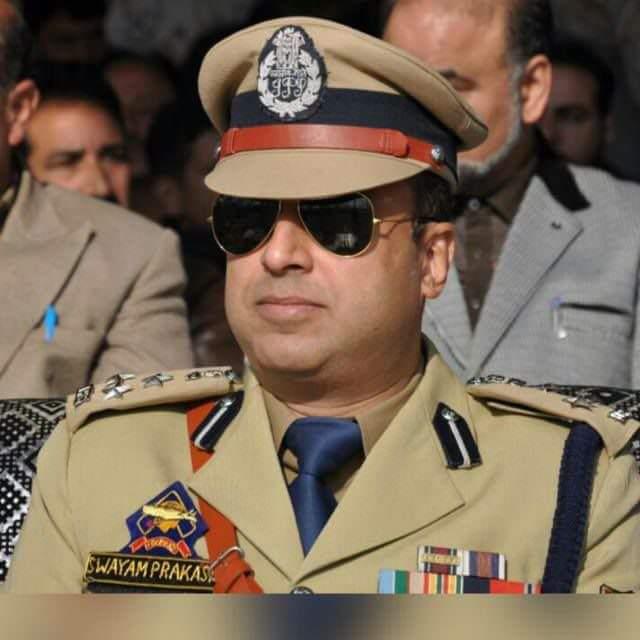 IGP Kashmir promotes 257 police personnel