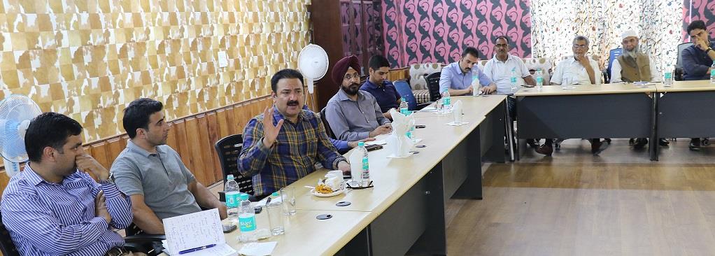 Dir Tourism holds introductory meet with travel trade bodies