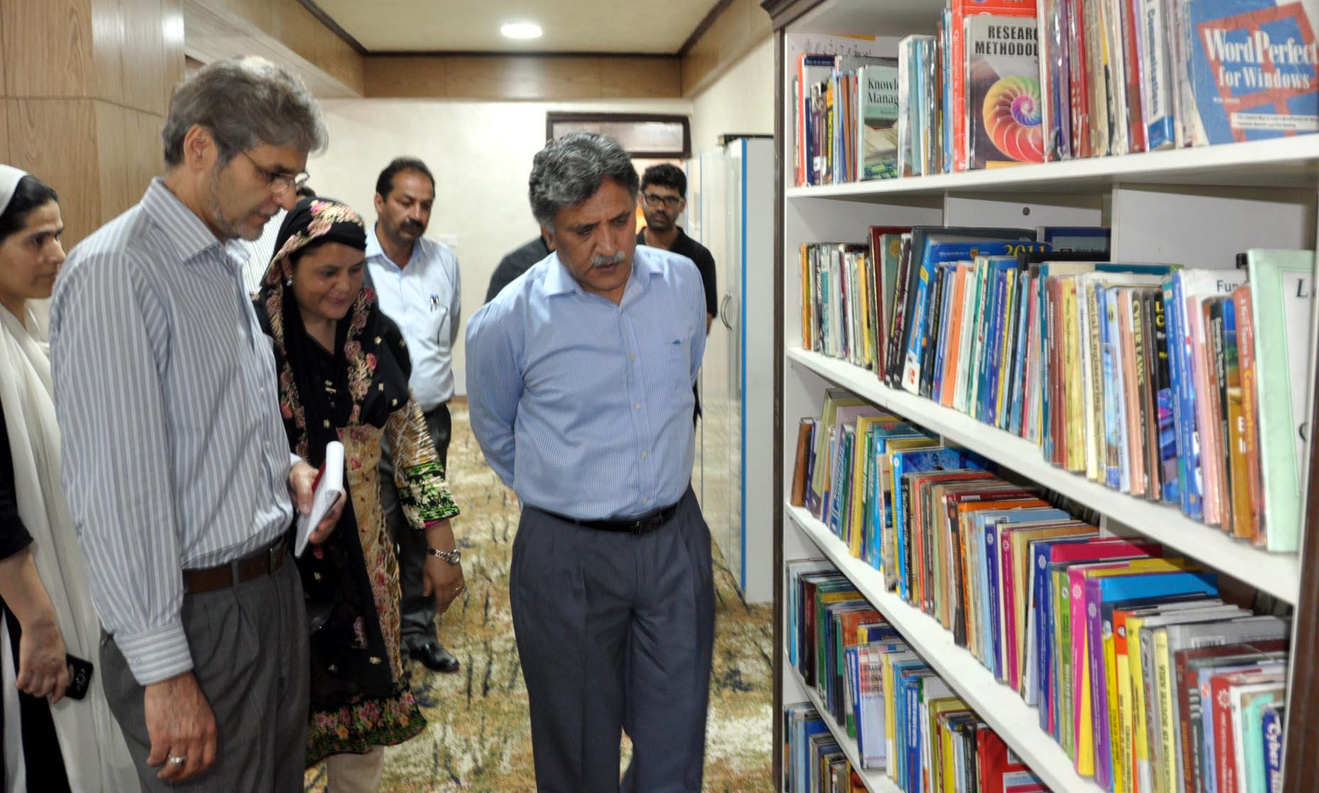 Advisor Ganai visits SPS Library
