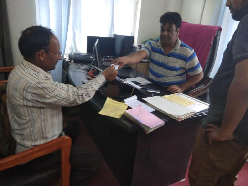 ARTO B’pora dispatched 13 driving licenses, 4 registration certificates through post
