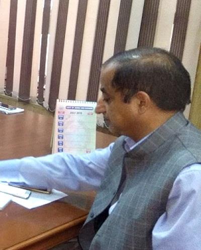 CG reviews functioning of Evacuee Property Department
