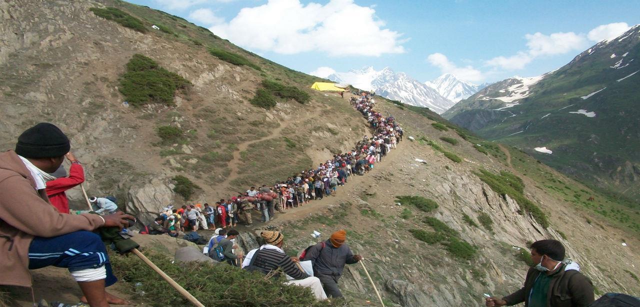 Governor reviews the food, accommodation facilities for pilgrims in the Yatra area