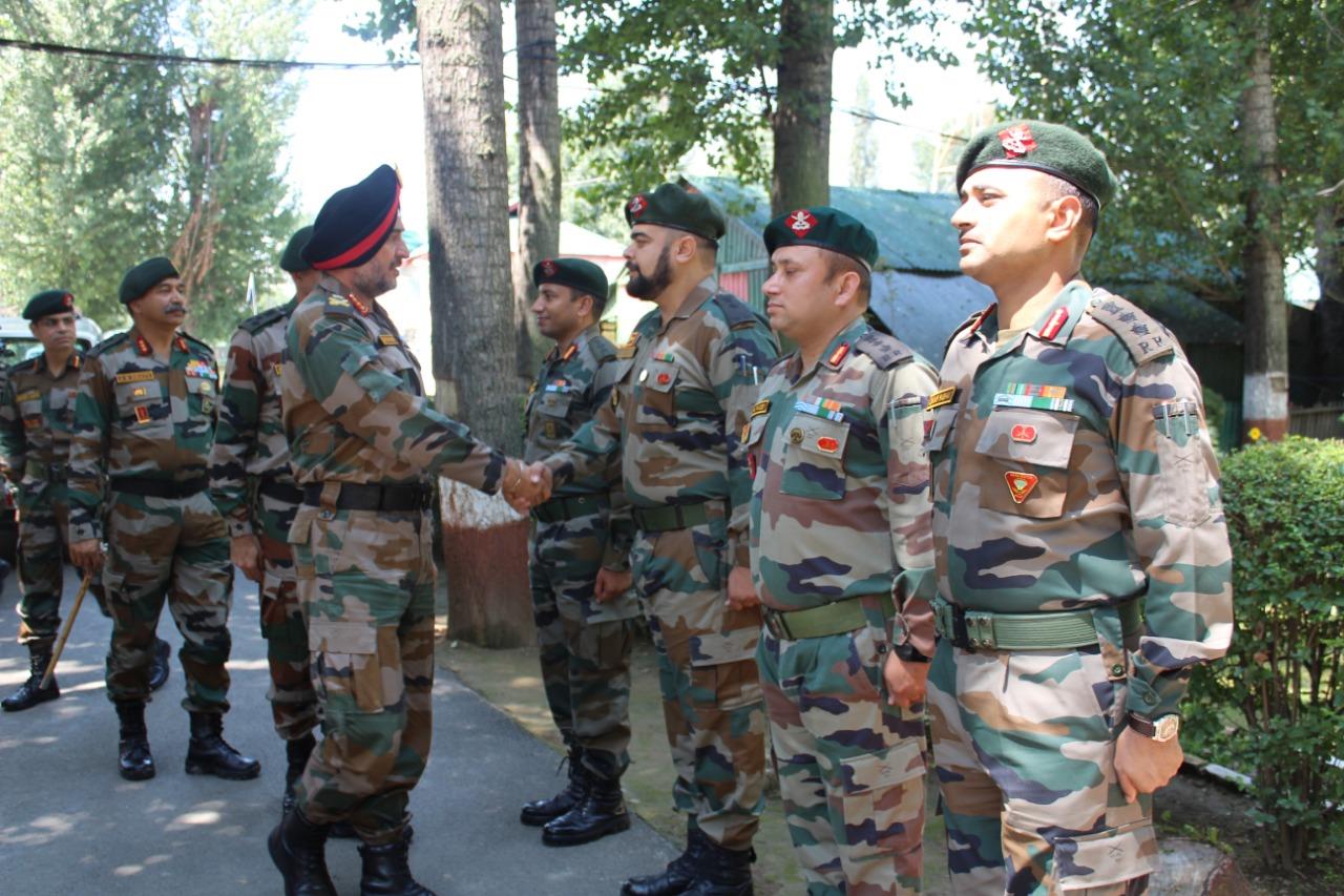 Northern army commander concludes visit to Valley