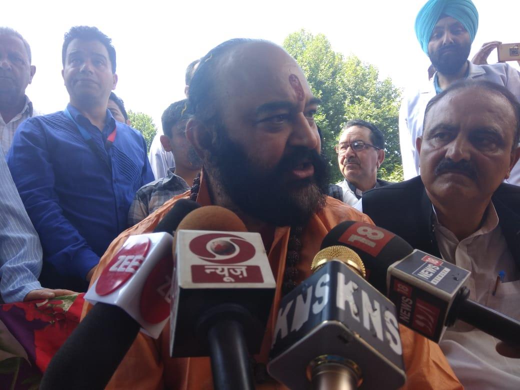 Chaddi Mubarak reaches Mattan, heading towards Pahalgam