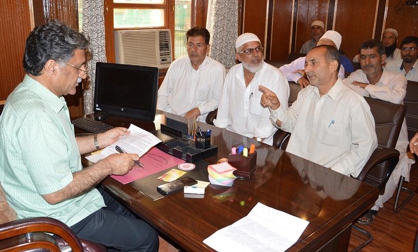 Highlight developmental deficiencies for redress: Advisor Ganai to people