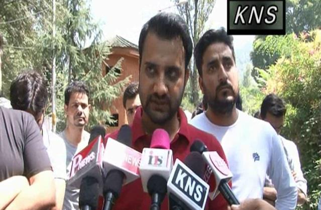 KAS aspirants call on Guv, seek immediate postponement of Prelim Exam