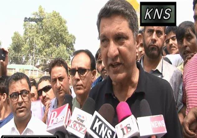 SSA teachers begin indefinite hunger strike in support of 7th pay commission