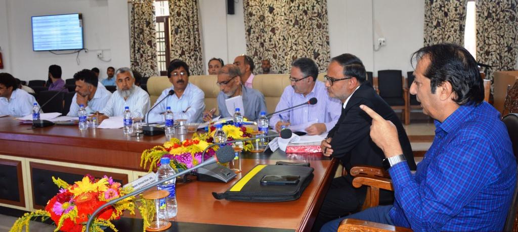 Div Com Kashmir reviews developmental scenario of Anantnag