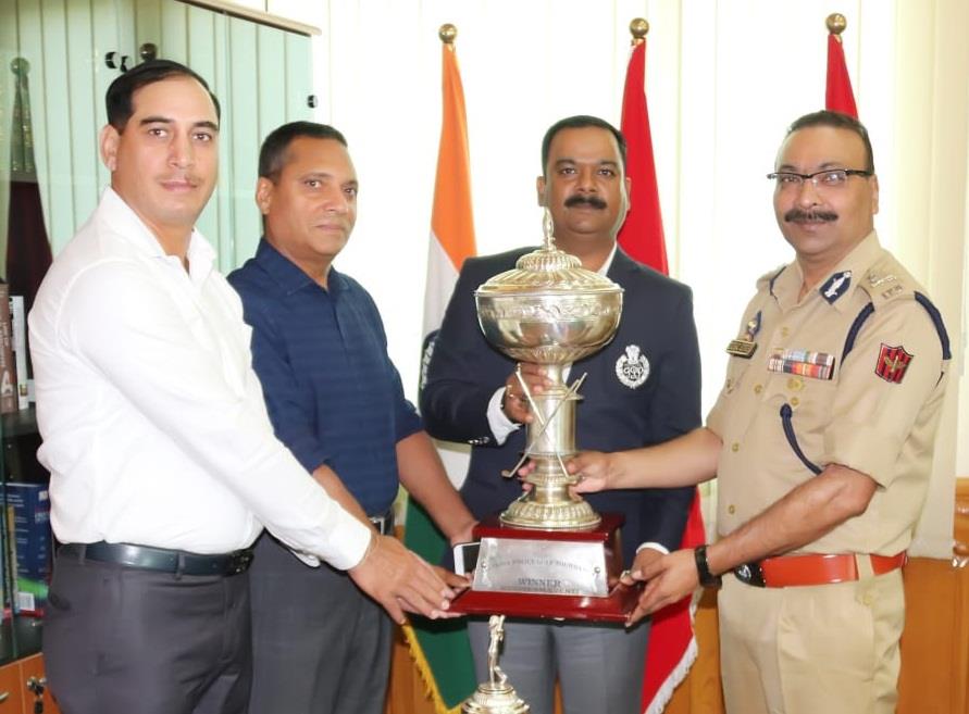 DGP felicitates Police Golf team for winning All India Police Golf Tournament