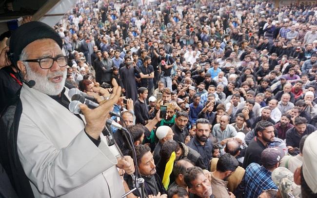 Anjuman Shari Shain organize multiple processions