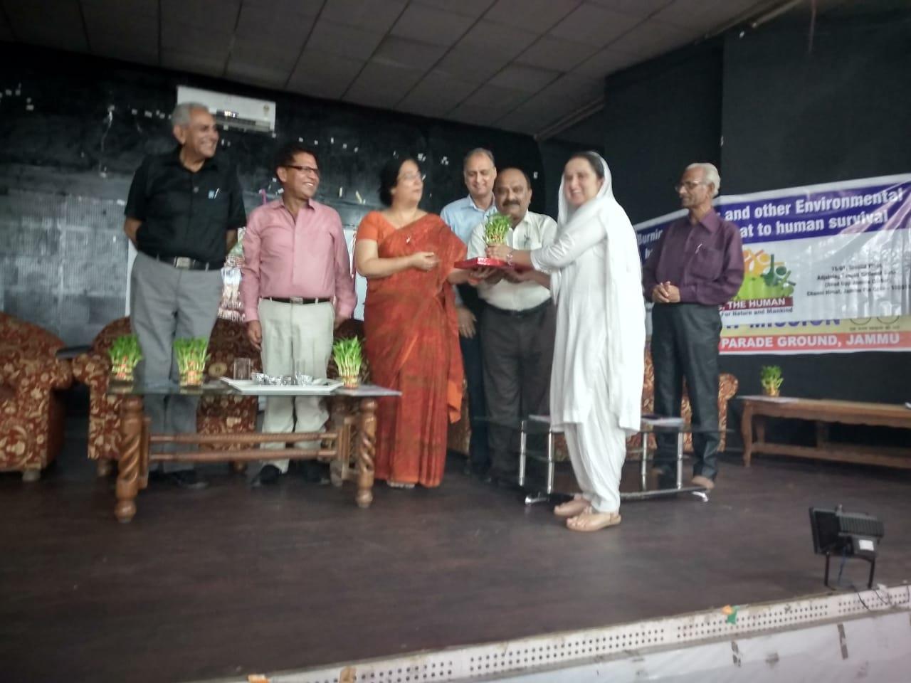 ‘We The Human’ concerned over unsatisfactory disposal of garbage by local bodies authorities in J&K