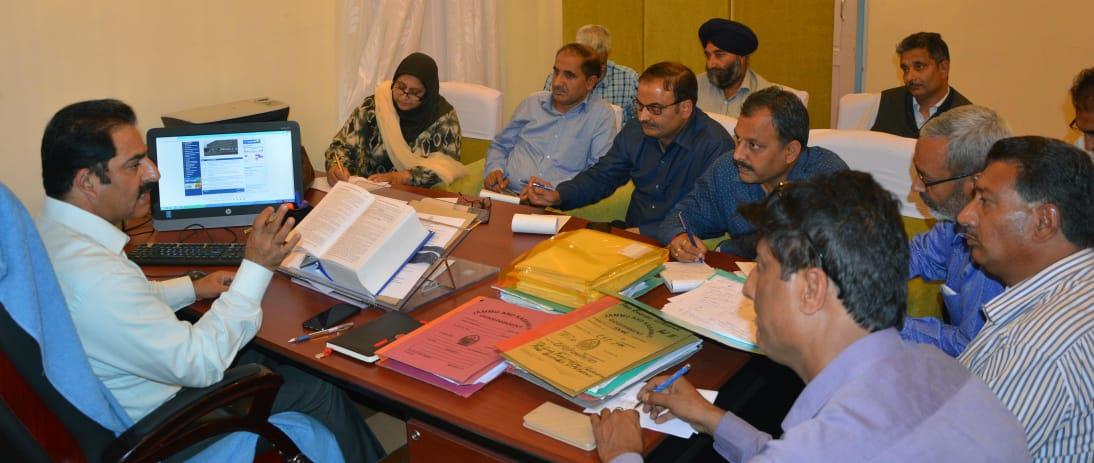Commissioner Food Safety reviews work of DOs