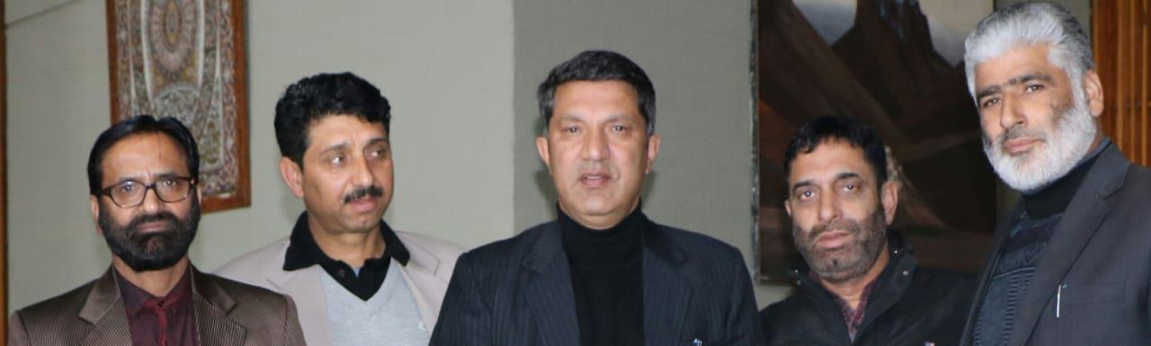 EJAC Kupwara president hails Qayoom Wani’s efforts