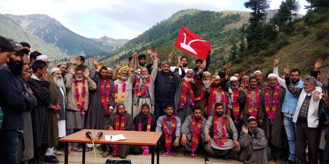 Congress has always behaved like East India Company in JK: Sajjad Shaheen