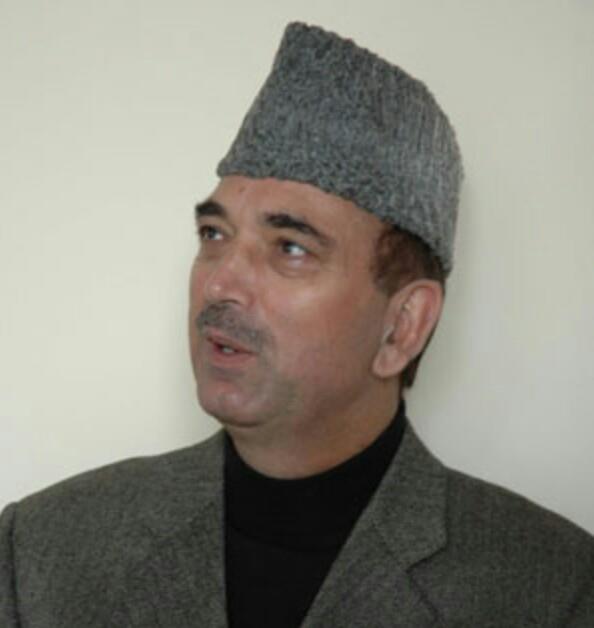 Azad expresses grief over tragic accident at Ramban