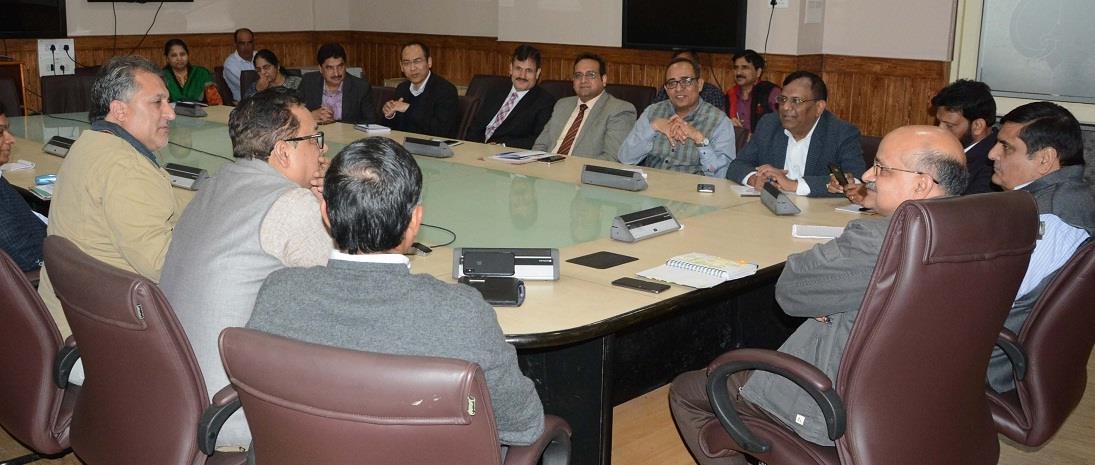 Advisor Vyas, Chief Secretary hold meeting with Administrative Secretaries