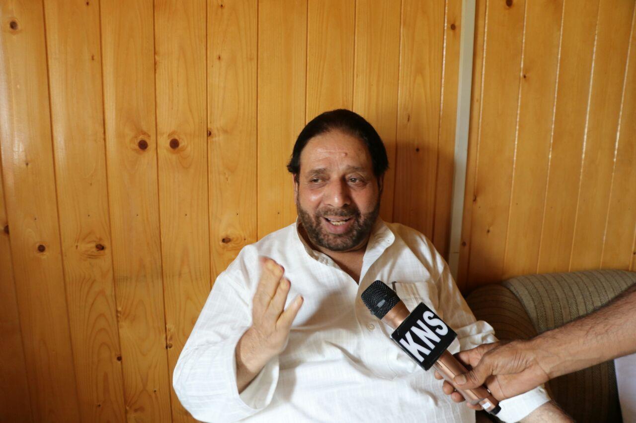 Hakeem Yaseen appeals India-Pak to end bloodshed in Kashmir
