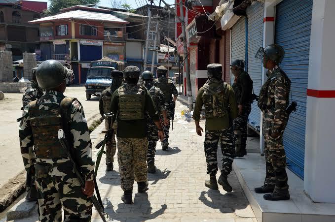3 militants, cop killed in Fateh Kadal gunfight