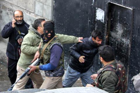 KEG condemns attack on journalists in Fateh Kadal