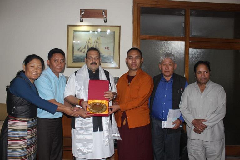4-member Tibetan MPs team meets Rana
