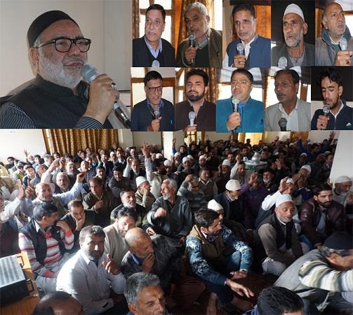 Aga Hassan chairs religious meeting in Budgam
