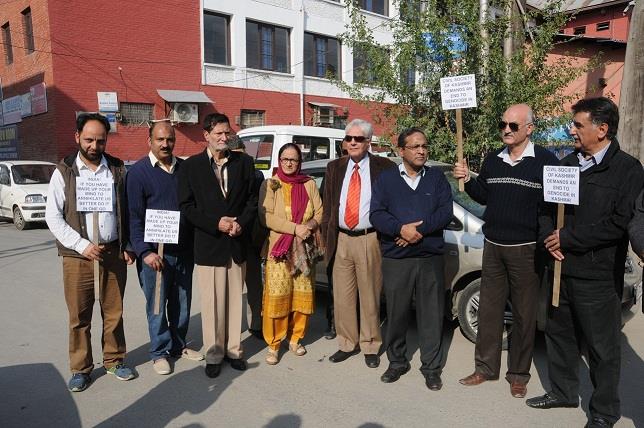 KCSDS protest against recent killings in Kulgam