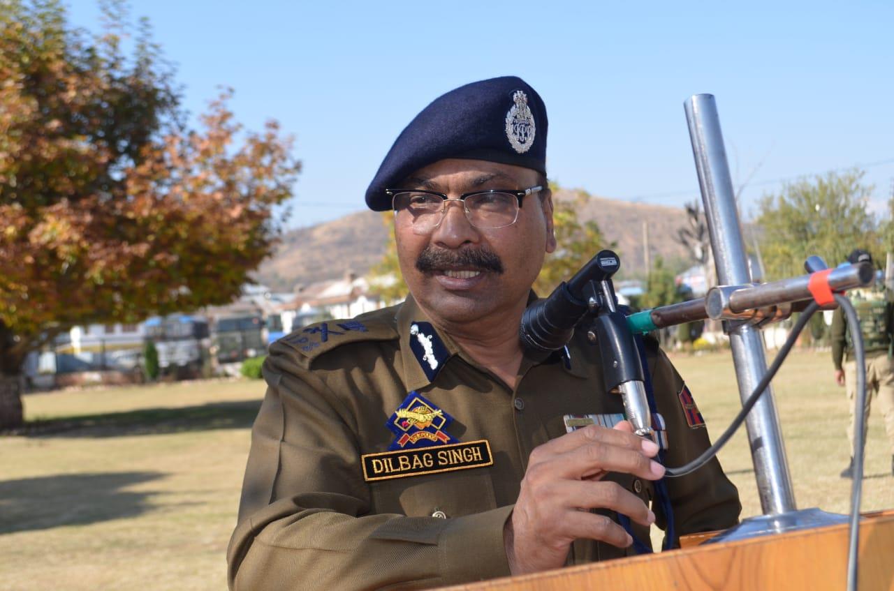 DGP J&K visits frontier district of Kupwara