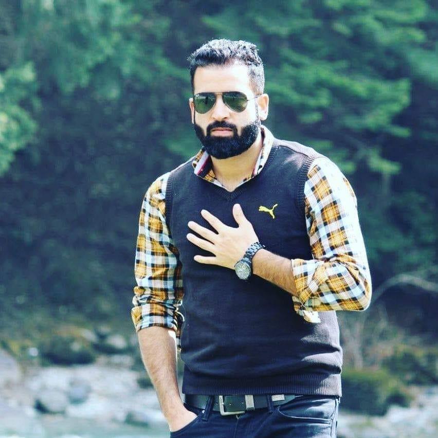 Police sub inspector shot dead in Pulwama village