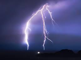Lightning kills man in Uri
