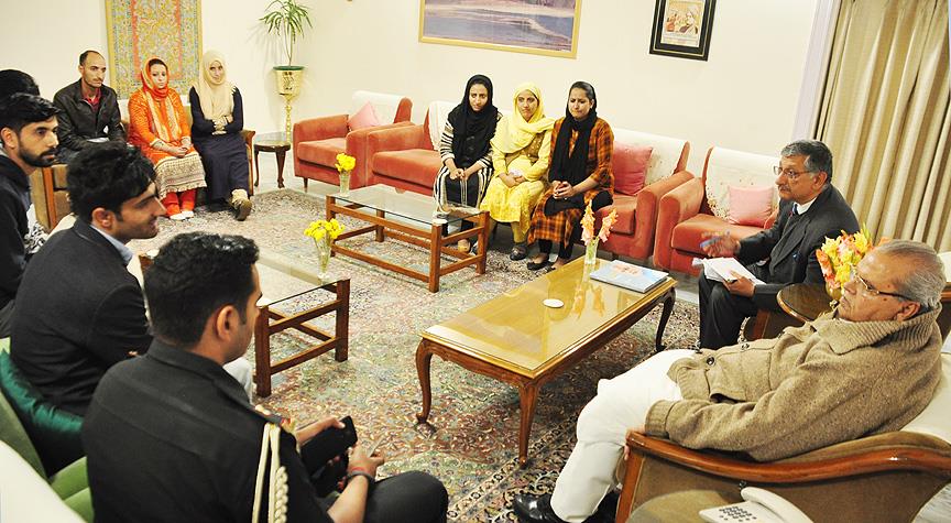 Various delegations meet Governor