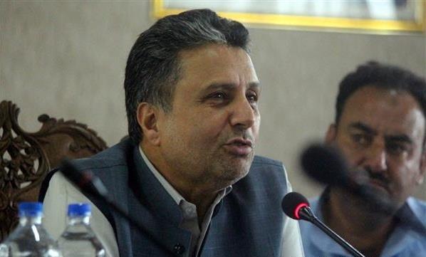 Orchardists will fall apart if government fails to come to their rescue: Rafi Mir