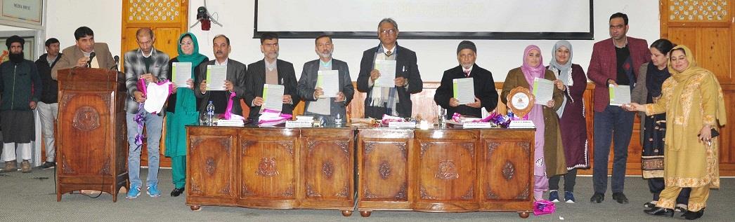 National Seminar on ‘Education reforms, innovations’ begins at KU