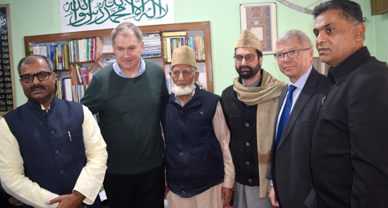 Help stop daily killings in Kashmir, resolve Kashmir issue: JRL tells former Norway PM
