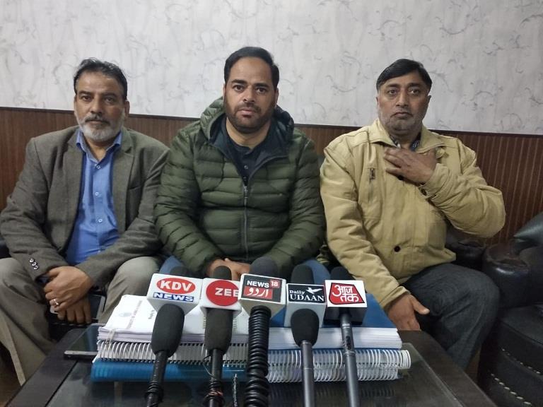 Vikar Rasool thanks people for supporting congress candidates
