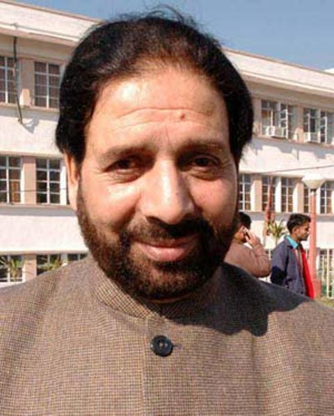 Why only for JK Bank, we should strive for restoration of whole state’s politico-financial autonomy: Hakeem Yaseen