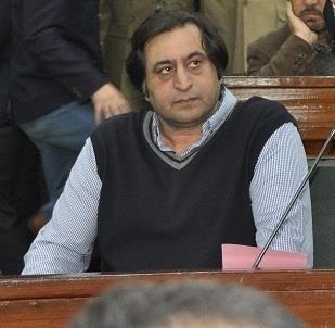 Sajad Lone asks Guv’s admin to restrict itself to governance, not touch PRCs, JK Bank