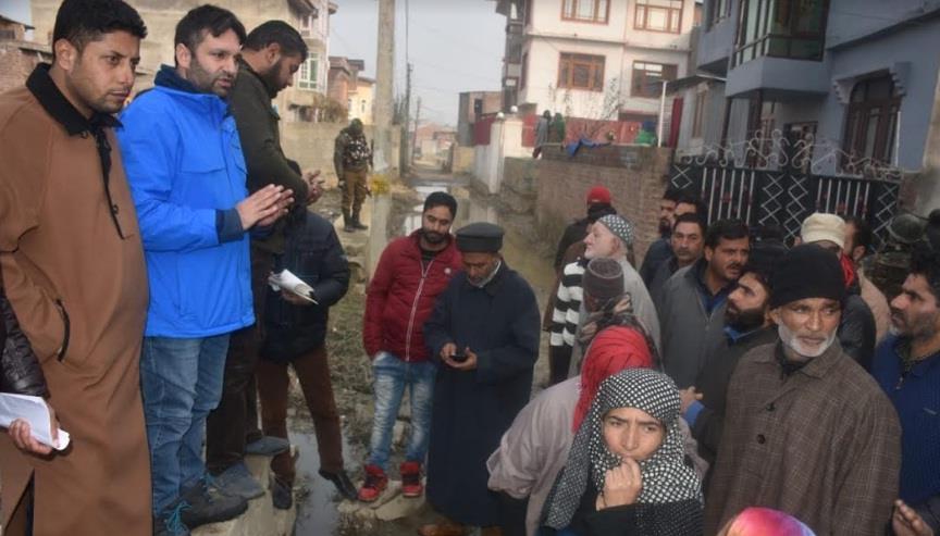 Deputy Mayor conducts city tour