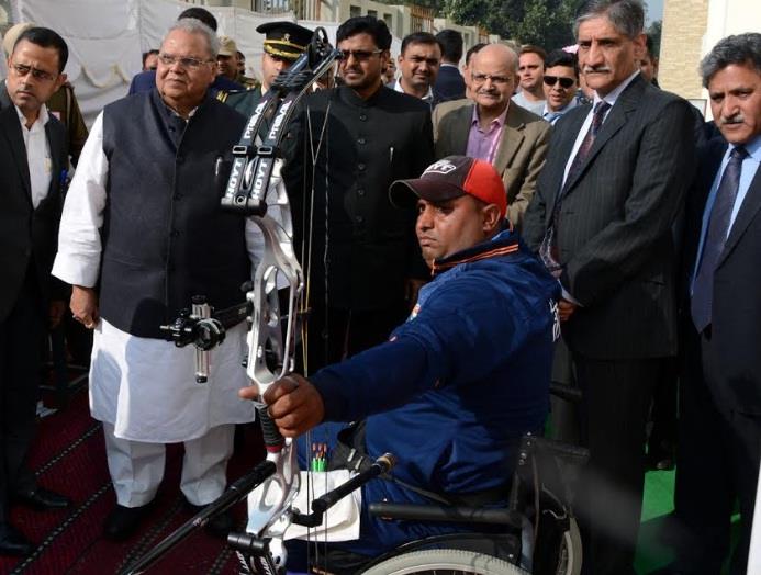 Governor announces ‘JK Govt Scholarship Scheme for Differently Abled Students’