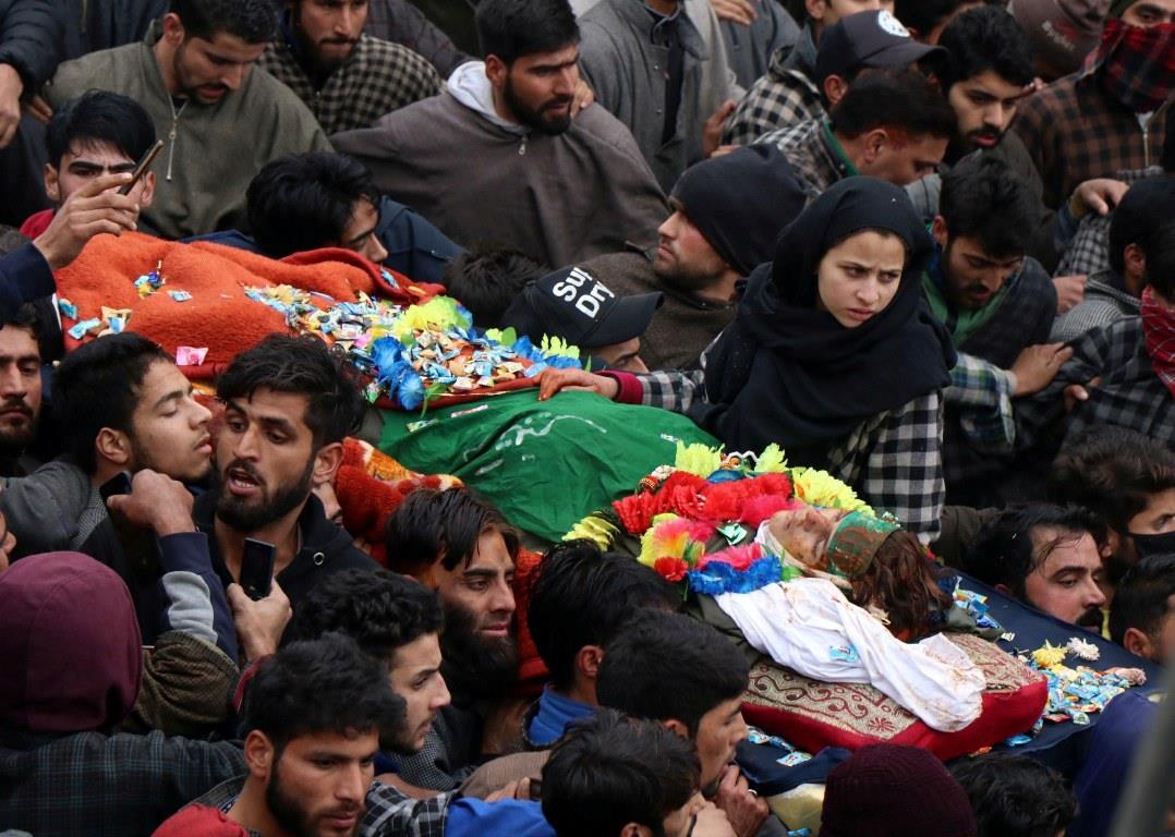 Thousands participate in funeral prayers of slain teenage militants