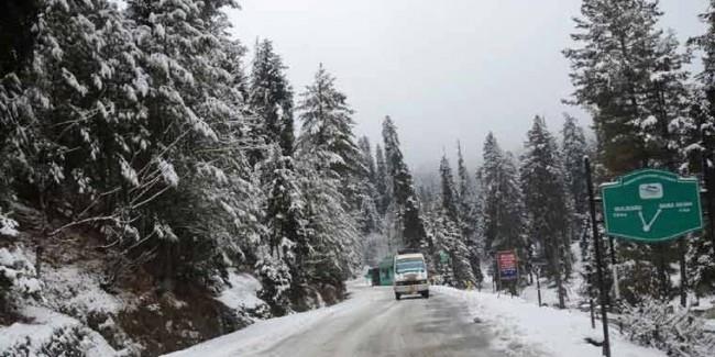 Mughal road closed after fresh snowfall