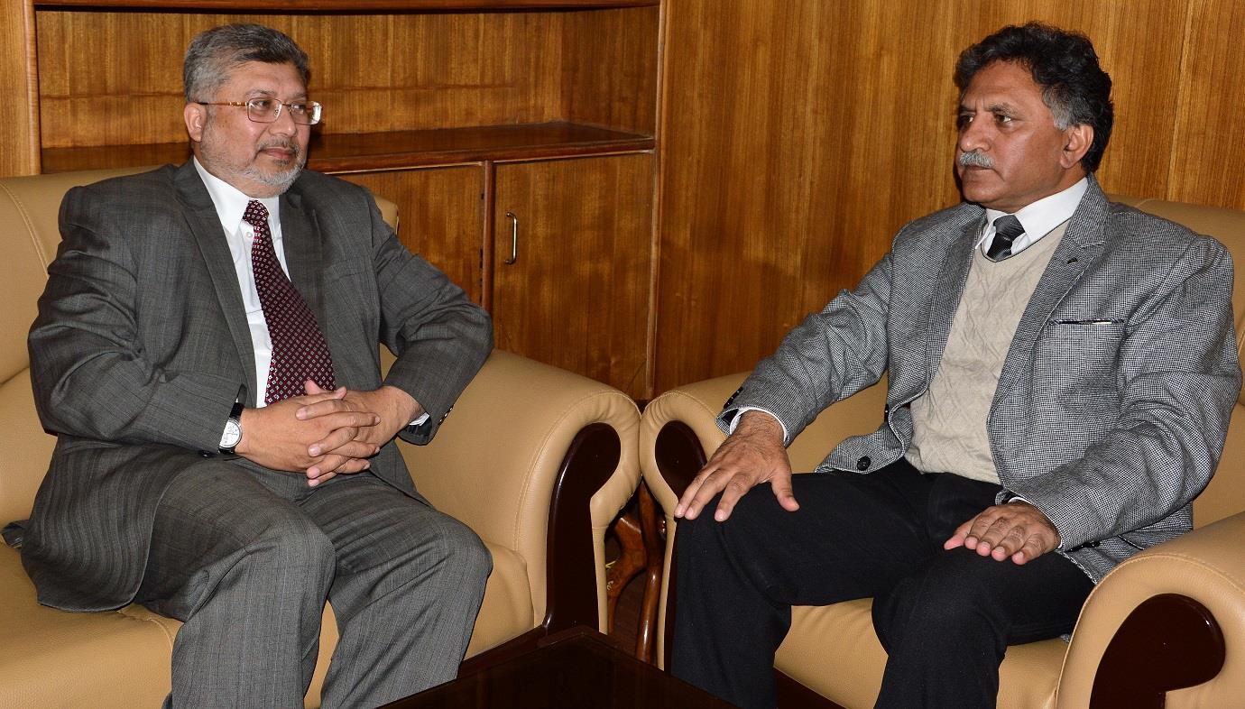 VC BGSBU calls on Advisor Ganai