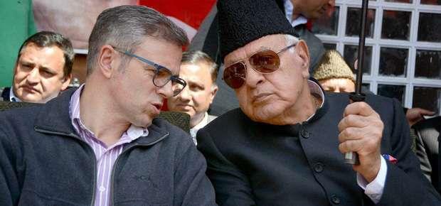 Abdullahs pay tributes to Sadar ud din Mujahid on his anniversary