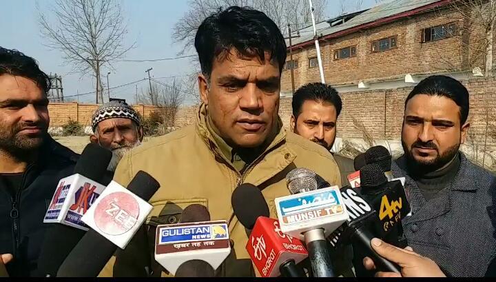 Irfan Panditpuri welcomes dozens into PC fold, says his decision endorsed by new entrants