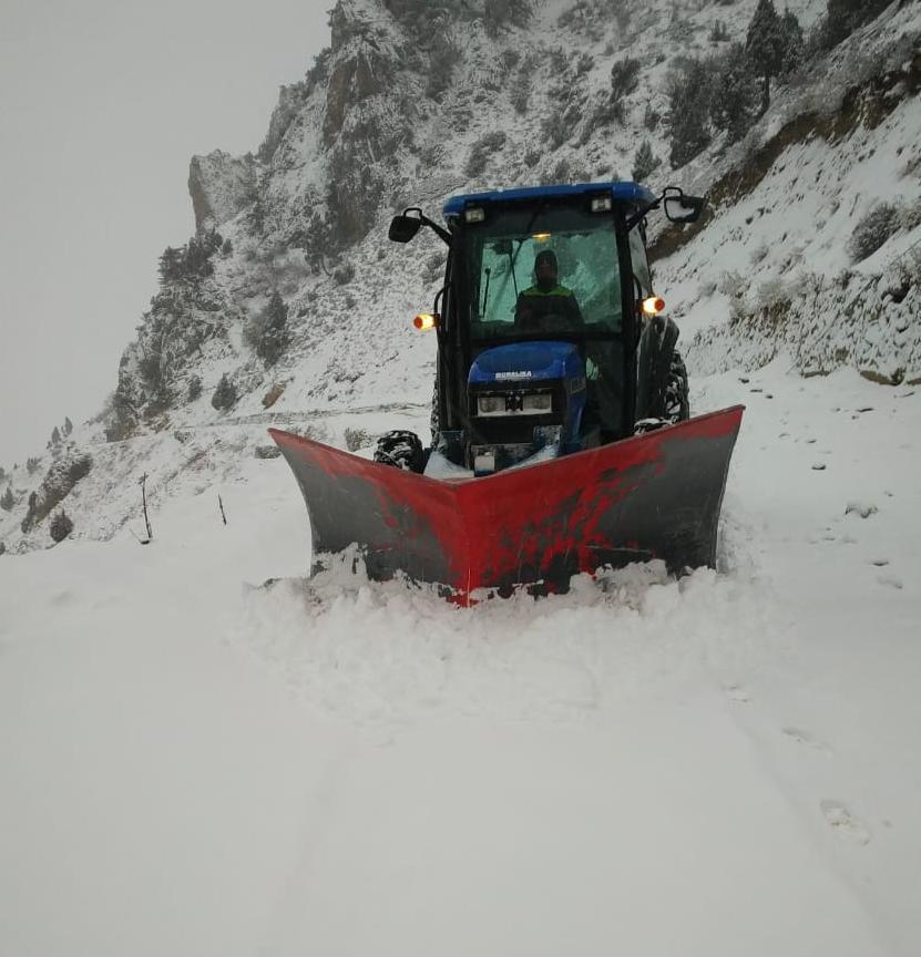 Bandipora-Gurez road closed following fresh snowfall