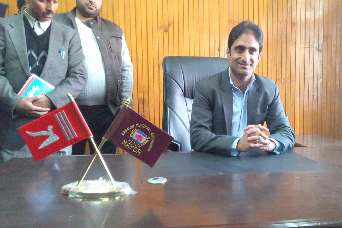 SMC Employees call off strike after Mayor visits SMC