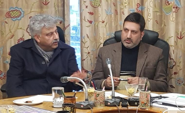 KCC&I president discusses power scenario with CE PDD Kashmir