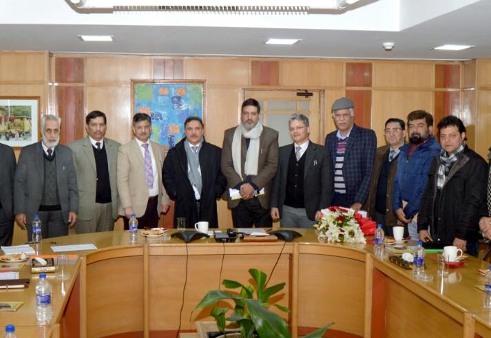 KCCI delegation calls on J&K Bank Chairman